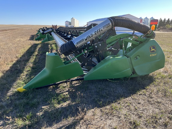 2010 John Deere 630F Header Combine