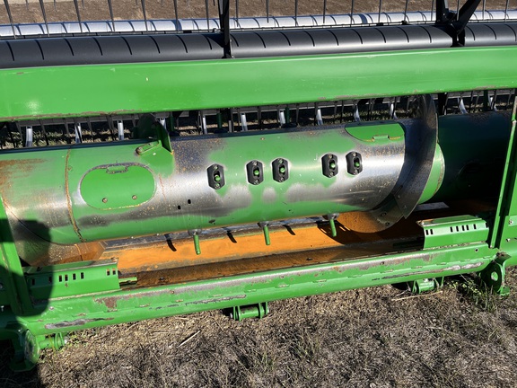 2010 John Deere 630F Header Combine