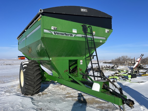 2010 Unverferth 8250 Grain Cart