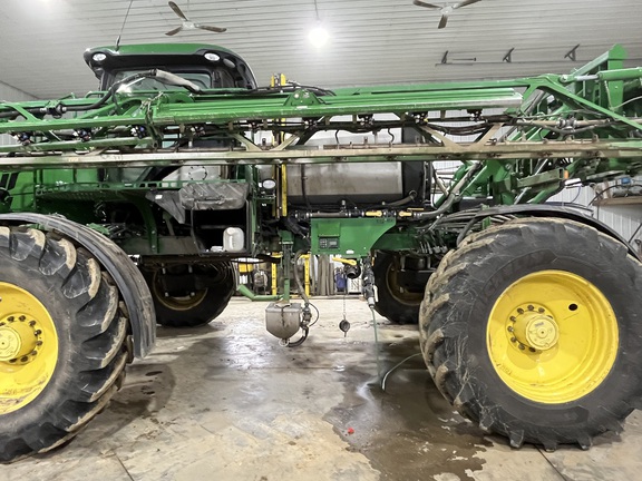 2015 John Deere R4038 Sprayer/High Clearance