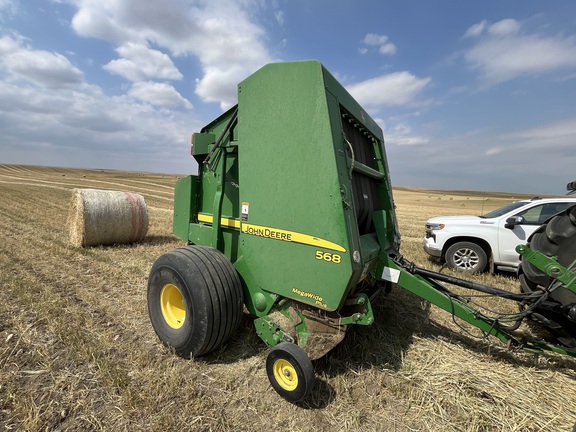 2009 John Deere 568 Baler/Round