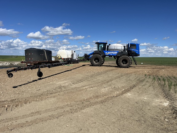 2022 New Holland SP.370F Sprayer/High Clearance