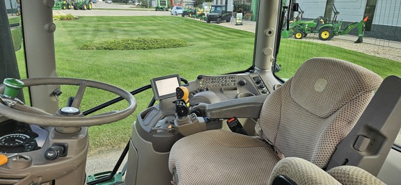 2017 John Deere 6175R Tractor