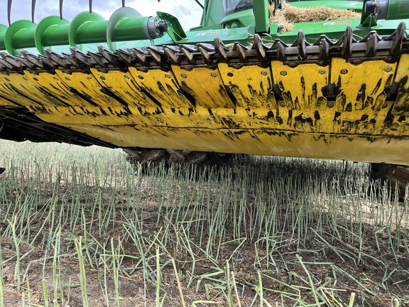 2017 John Deere 640FD Header Combine