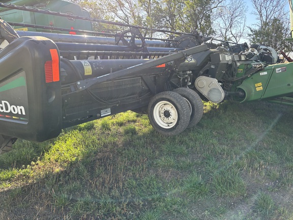 2012 MacDon FD70-35 Header Combine