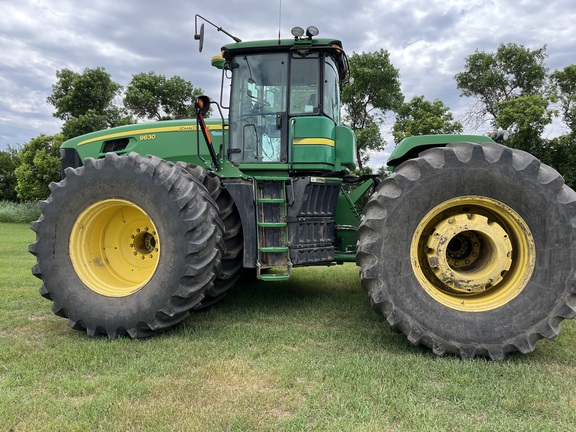 2009 John Deere 9630 Tractor 4WD