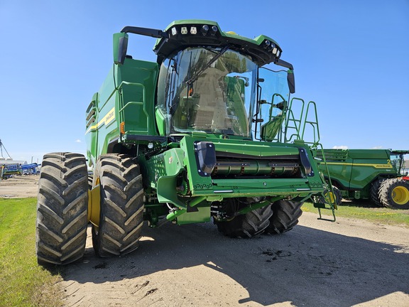 2023 John Deere X9 1000 Combine