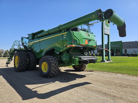 2023 John Deere X9 1000 Combine