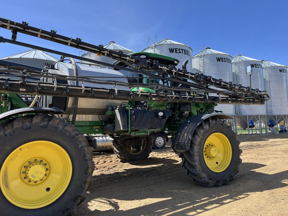 2018 John Deere R4038 Sprayer/High Clearance