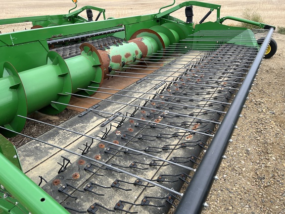 2013 John Deere 615P Header Combine