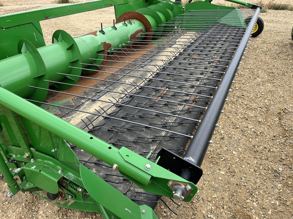 2013 John Deere 615P Header Combine