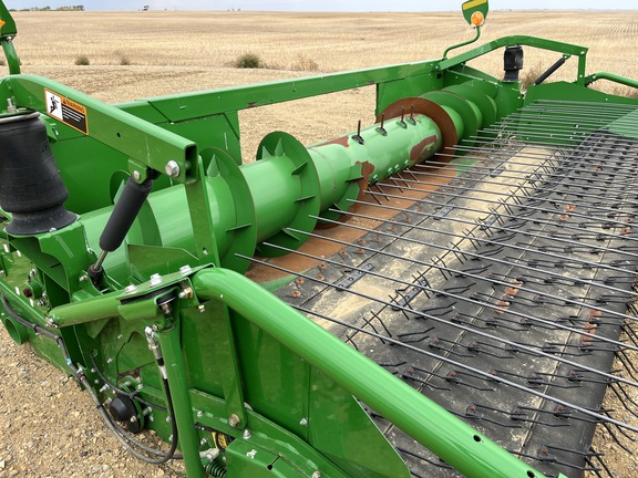 2013 John Deere 615P Header Combine