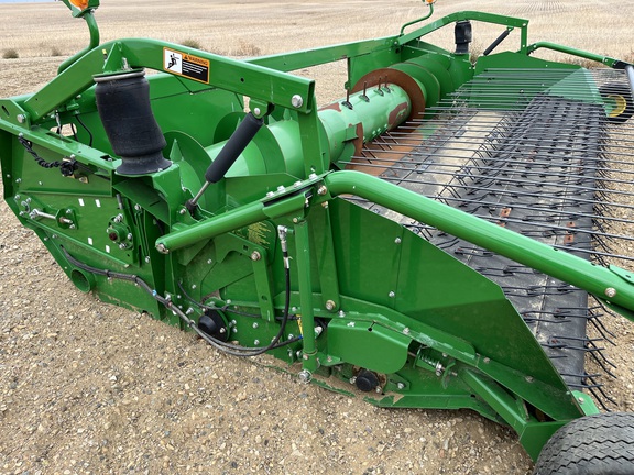 2013 John Deere 615P Header Combine