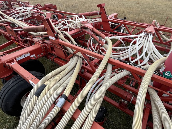 2013 Morris C2 8612 Air Seeder