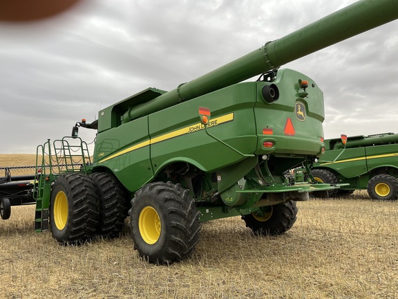 2018 John Deere S790 Combine