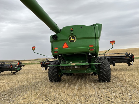 2018 John Deere S790 Combine