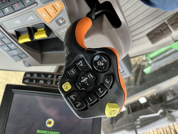 2018 John Deere S790 Combine