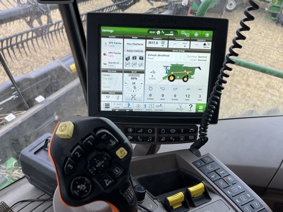 2018 John Deere S790 Combine