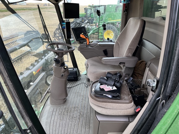 2018 John Deere S790 Combine