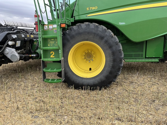 2018 John Deere S790 Combine