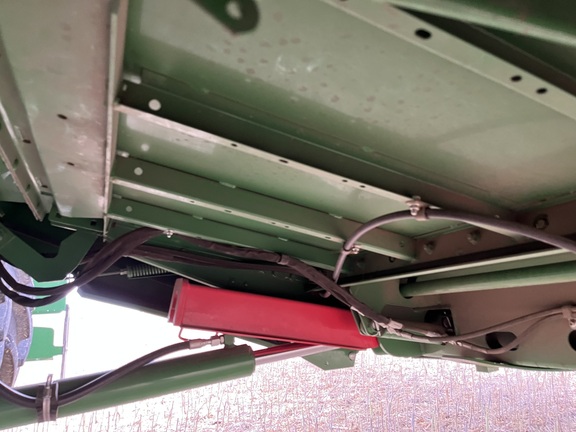 2016 John Deere S690 Combine