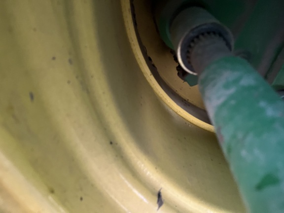 2016 John Deere S690 Combine