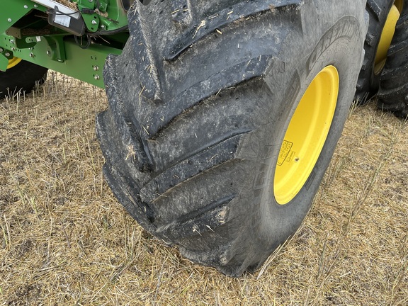 2016 John Deere S690 Combine