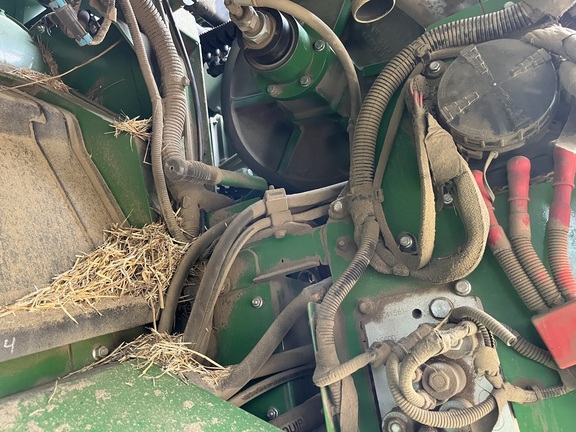 2016 John Deere S690 Combine