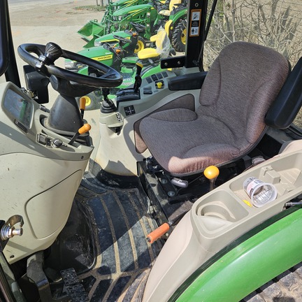 2011 John Deere 3520 Tractor Compact