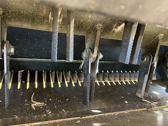 2013 John Deere S690 Combine