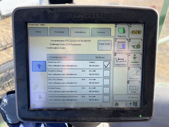 2013 John Deere S690 Combine