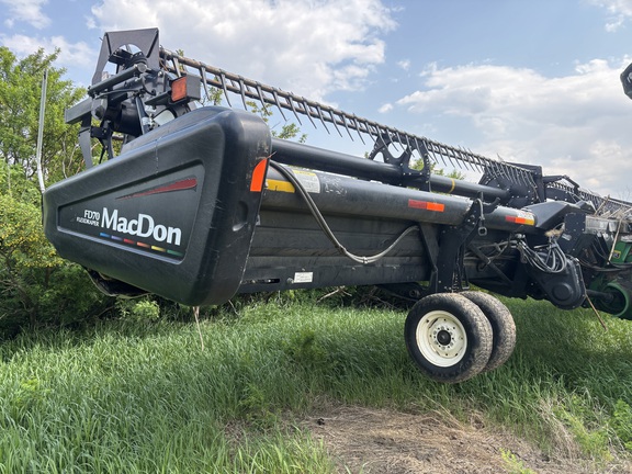 2011 MacDon FD70-40 Header Combine