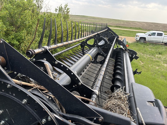 2011 MacDon FD70-40 Header Combine