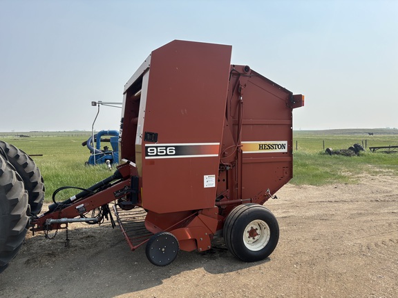 2003 AGCO Hesston 956 Baler/Round