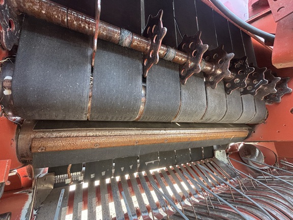 2003 AGCO Hesston 956 Baler/Round