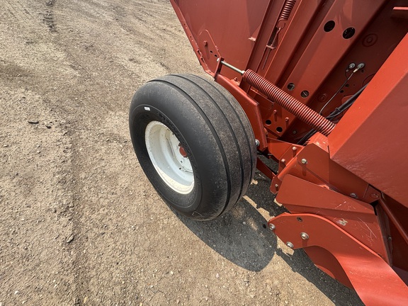 2003 AGCO Hesston 956 Baler/Round