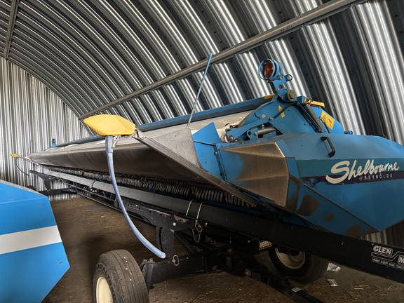 2011 Shelbourne cvs Header Combine