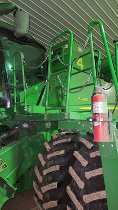 2018 John Deere S780 Combine