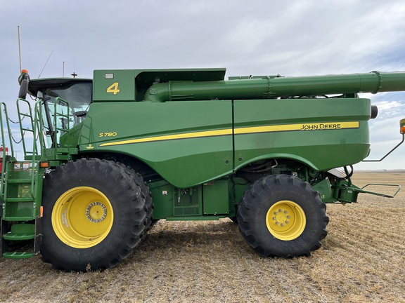 2019 John Deere S780 Combine
