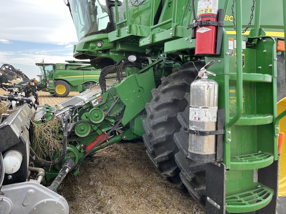 2019 John Deere S780 Combine