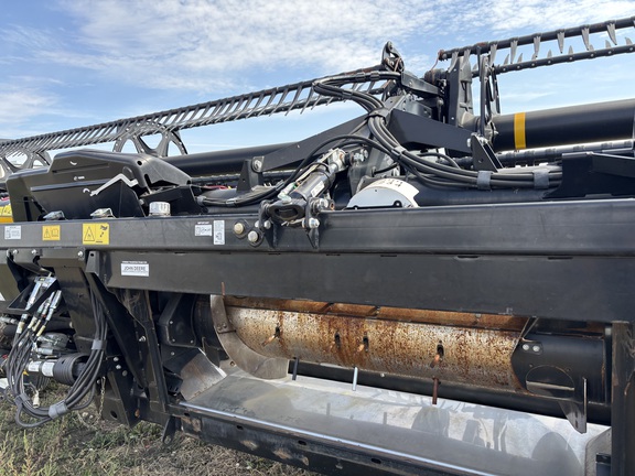 2019 MacDon FD135 Header Combine