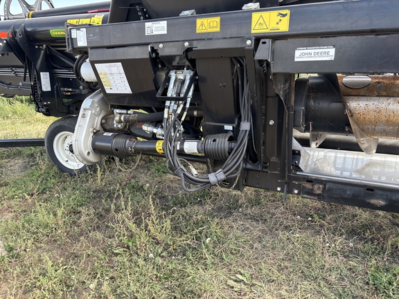 2019 MacDon FD135 Header Combine