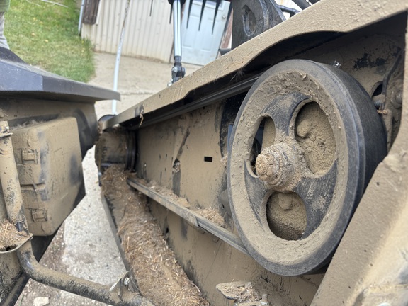 2020 MacDon FD140 Header Combine