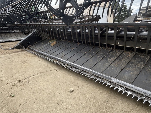 2020 MacDon FD140 Header Combine