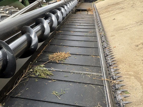 2020 MacDon FD140 Header Combine