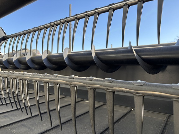 2019 MacDon FD135 Header Combine