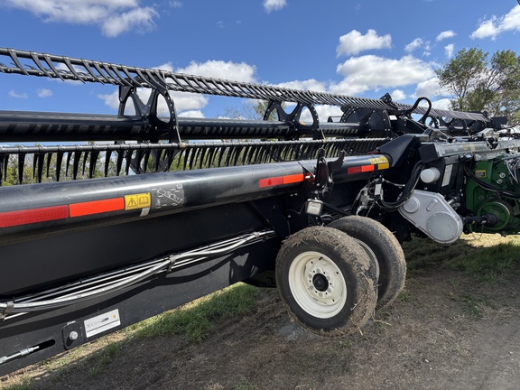 2021 MacDon FD140 Header Combine