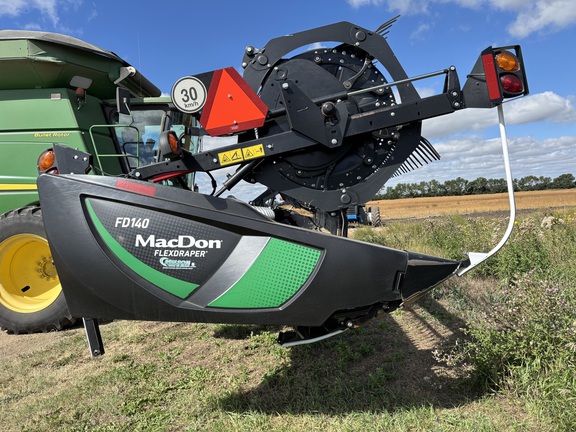 2021 MacDon FD140 Header Combine