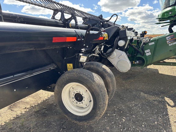 2021 MacDon FD140 Header Combine