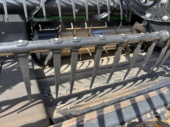 2021 MacDon FD140 Header Combine